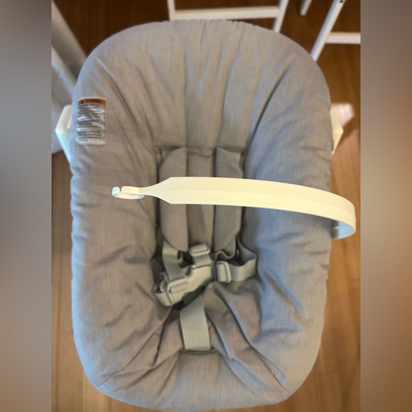 Stokke Tripp Trapp newborn seat - Picture 1 of 2